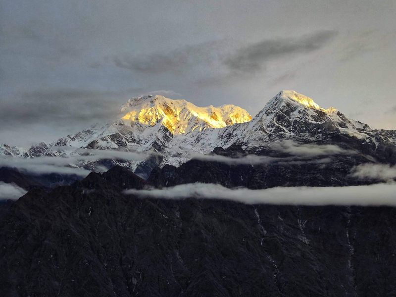 Golden Peaks Majesty